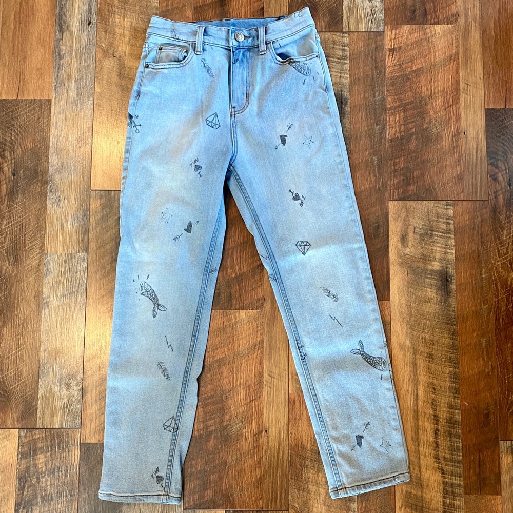 BDG (UO) Doodle High Rise Girlfriend Jeans - Picture 3 of 8